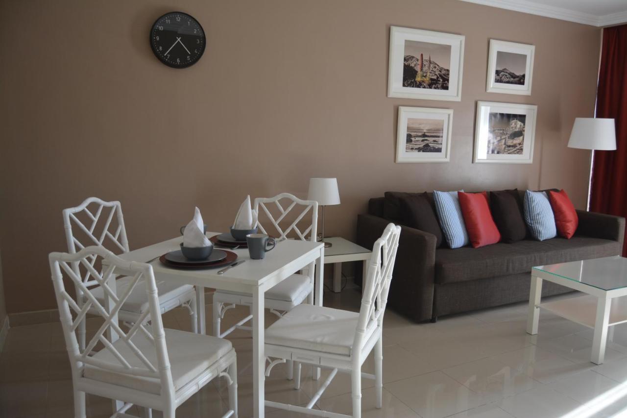 Rf La Quinta Park Suites Santa Úrsula Екстериор снимка