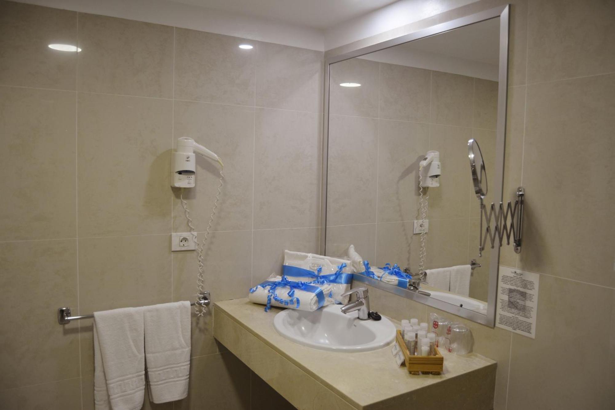Rf La Quinta Park Suites Santa Úrsula Екстериор снимка