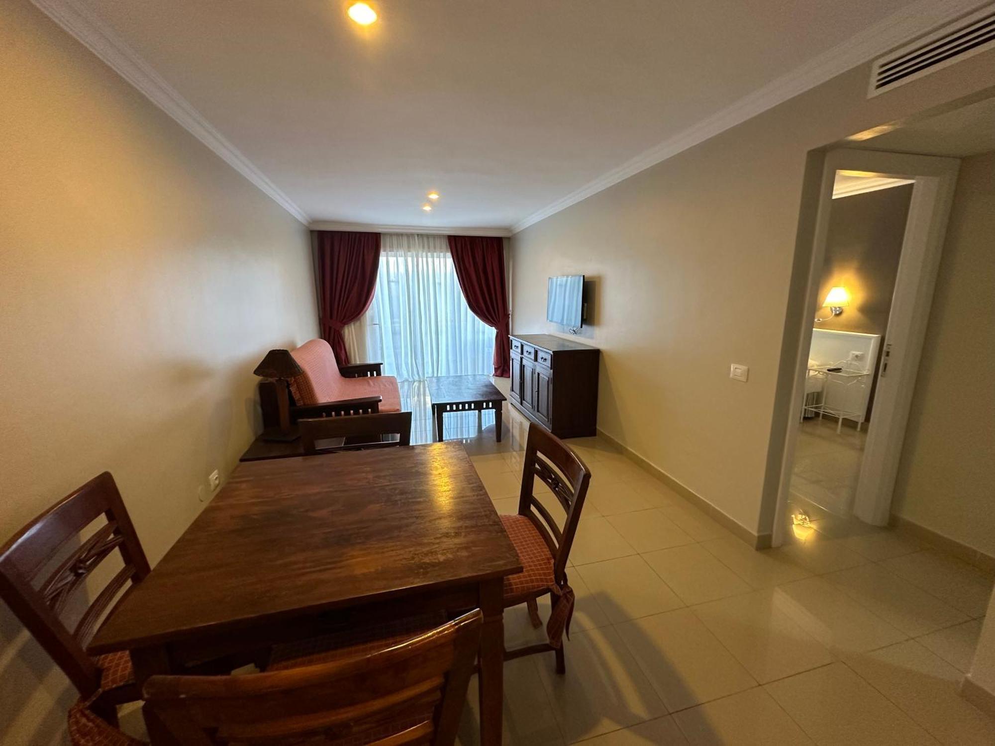 Rf La Quinta Park Suites Santa Úrsula Екстериор снимка